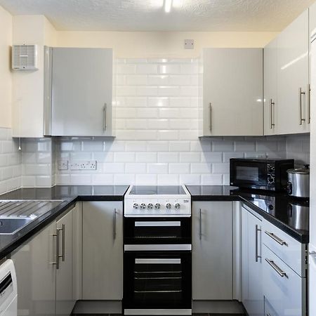Modern 2 Bed House- Free Parking And Close To The Centre Бристоль Екстер'єр фото