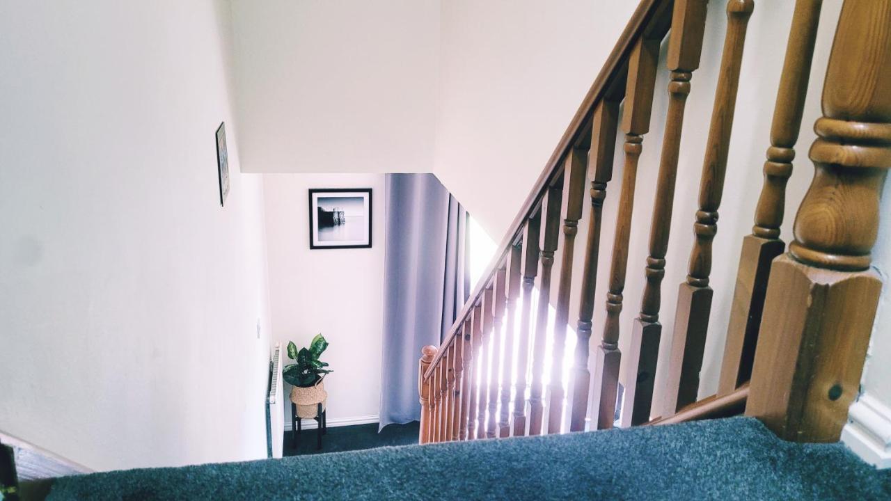 Modern 2 Bed House- Free Parking And Close To The Centre Бристоль Екстер'єр фото